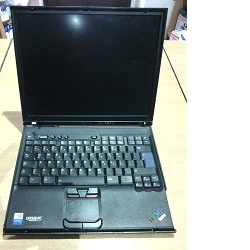Notebook IBM ThunkPad 2373 na díly
