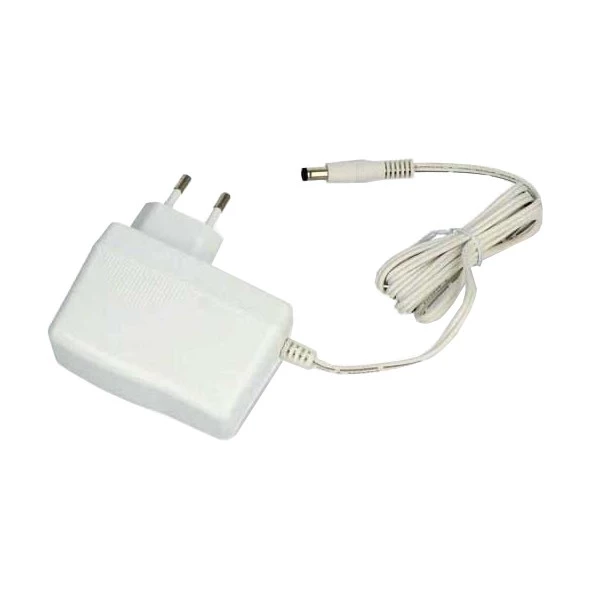 CWT Adaptér napájecí 12V/2500mA (5,5x2,1mm)